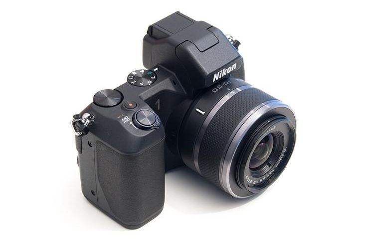 Nikon 1 V2 (1).jpg